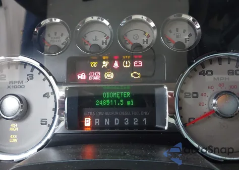 2009 Ford F-250 Fx4/Harley-Davidson/King Ranch/Lariat/Xl/Xlt z USA, uszkodzony, nr VIN 1FTSW21R99EB23277